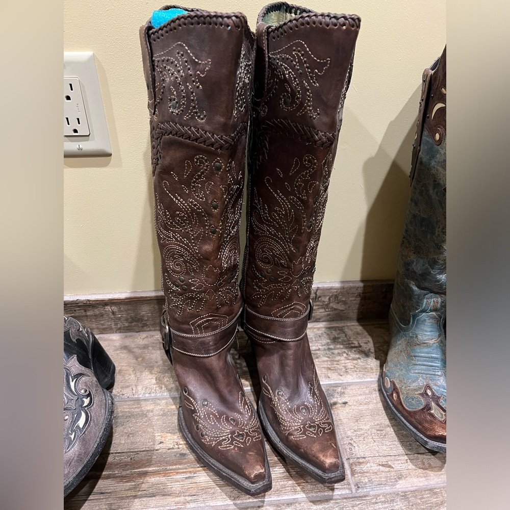 Tall Corral ladies cowboy boots!